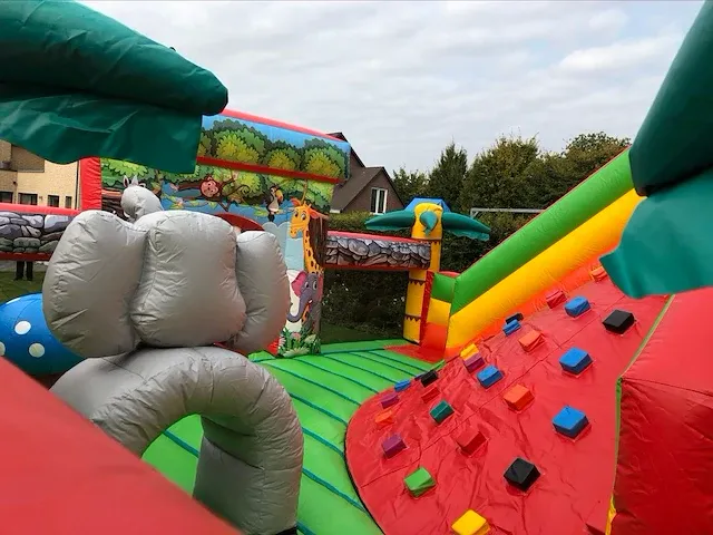 Monkey climb - afbeelding 5 van  5