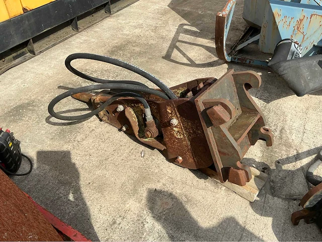 Montabert brh125 hydraulische hamer - afbeelding 2 van  4