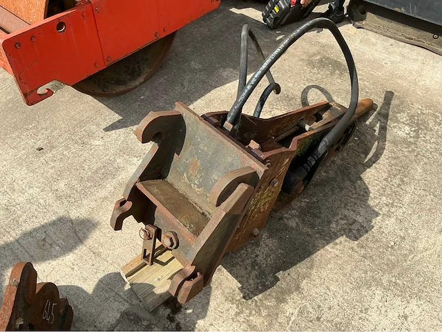 Montabert brh125 hydraulische hamer - afbeelding 4 van  4