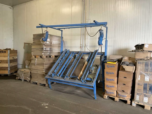 Montagetafel voor pallets - afbeelding 1 van  5