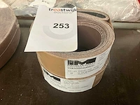 Montfort. band schuurpapier. (2x) - afbeelding 1 van  2