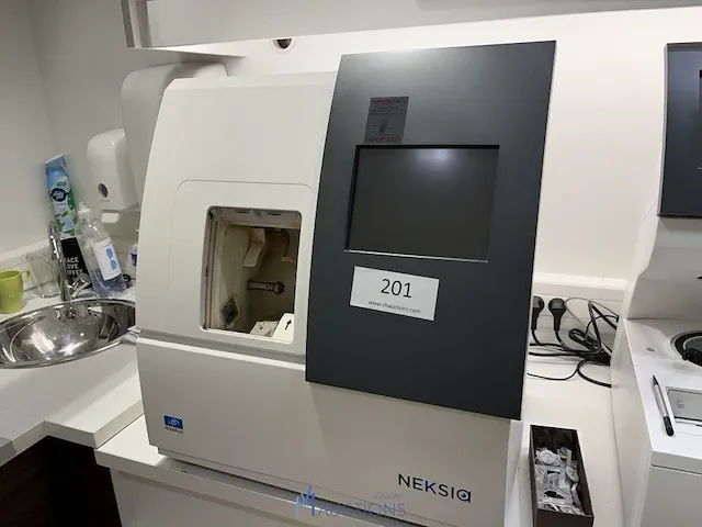 Montuurtracer essilor met slijptoestel essilor - afbeelding 4 van  10