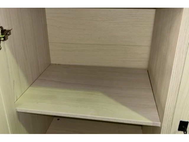 Mooie dressoir / massief - afbeelding 6 van  7