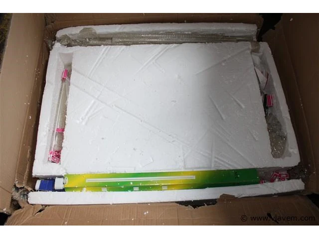 Mooie grote luster ( niet getest op volledig of werking) afm 106 x 86 27cm - afbeelding 2 van  2