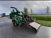 Morbark typhoon shredder met caterpillar motor - afbeelding 1 van  10