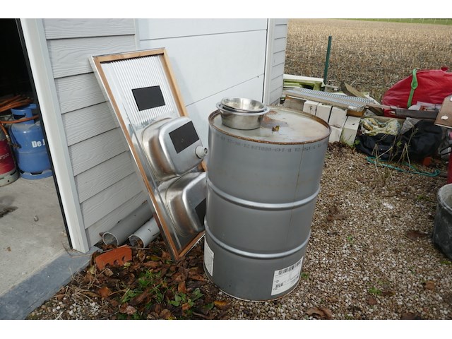 Mortelkuipen en bouwmaterialen - afbeelding 6 van  6