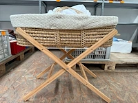 Moses baby wieg + accessoires - afbeelding 1 van  3