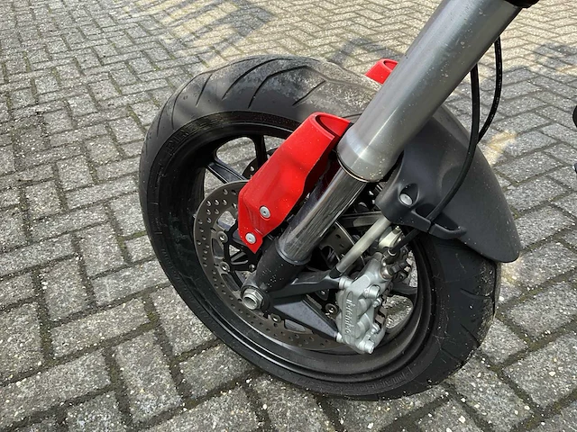 Moto ducati hypermotard 796 - afbeelding 4 van  16