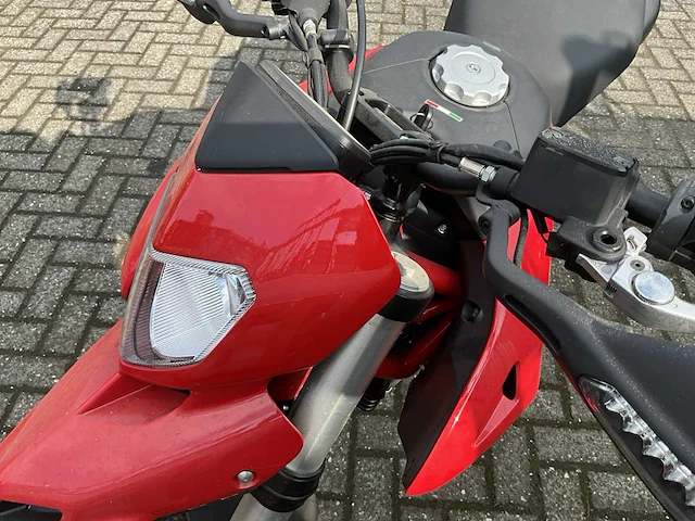 Moto ducati hypermotard 796 - afbeelding 5 van  16