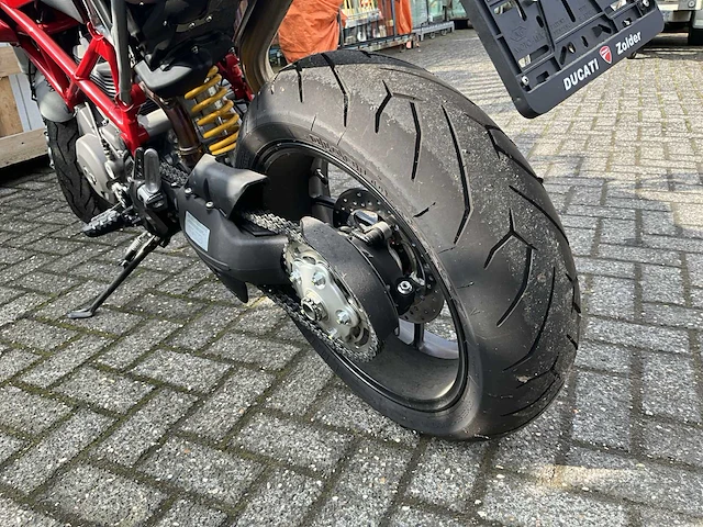 Moto ducati hypermotard 796 - afbeelding 6 van  16