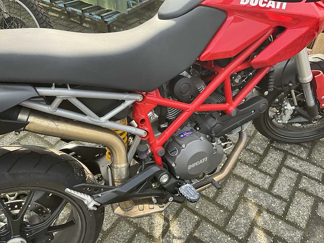 Moto ducati hypermotard 796 - afbeelding 7 van  16