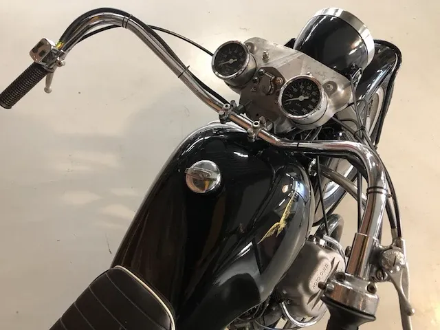 Moto guzzi v7 special , 1969 - afbeelding 9 van  17