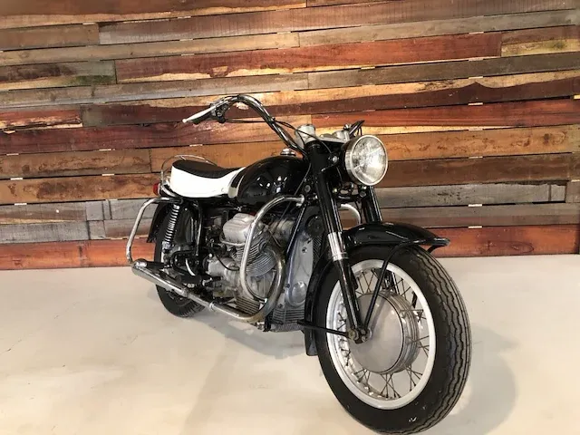 Moto guzzi v7 special , 1969 - afbeelding 13 van  17