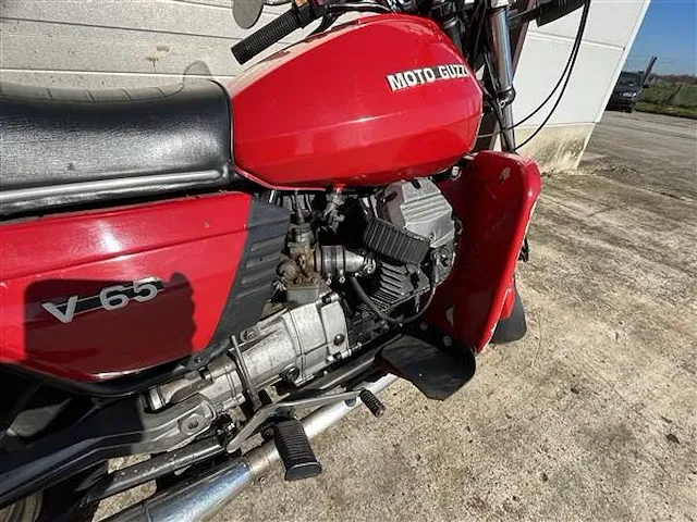 Moto guzzi - afbeelding 7 van  7