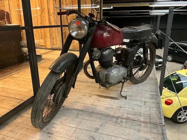 Moto morini 125 motorfiets - afbeelding 1 van  18