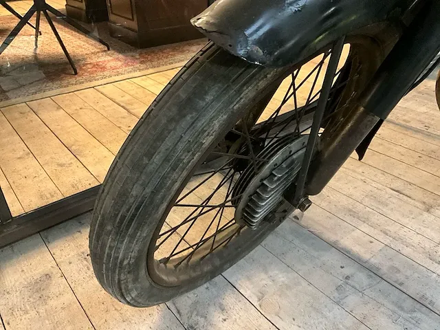 Moto morini 125 motorfiets - afbeelding 14 van  18