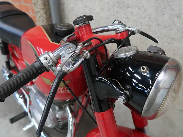 Moto morini 175 - motomorini - 175 touring - motorfiets - afbeelding 39 van  43