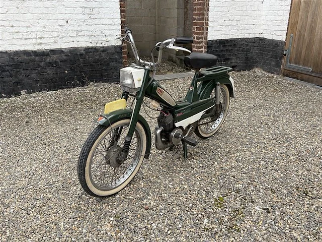 Motobecane mobilette - afbeelding 1 van  16