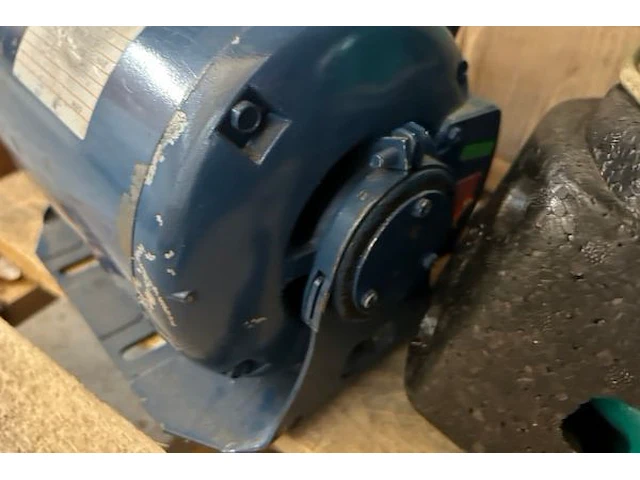 Motor crampton parkinson - afbeelding 3 van  4