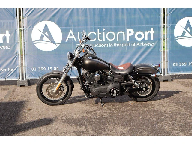 Motor harley-davidson dyna street bob benzine 2011 - afbeelding 1 van  1
