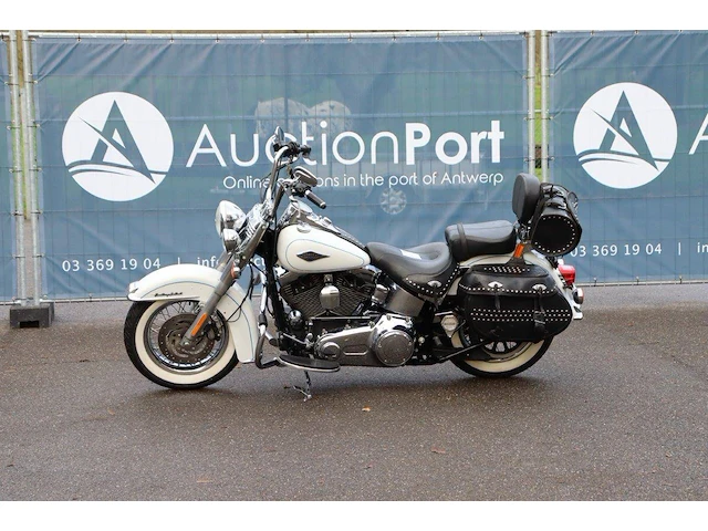 Motor harley-davidson heritage softail classic benzine 2011 - afbeelding 1 van  1