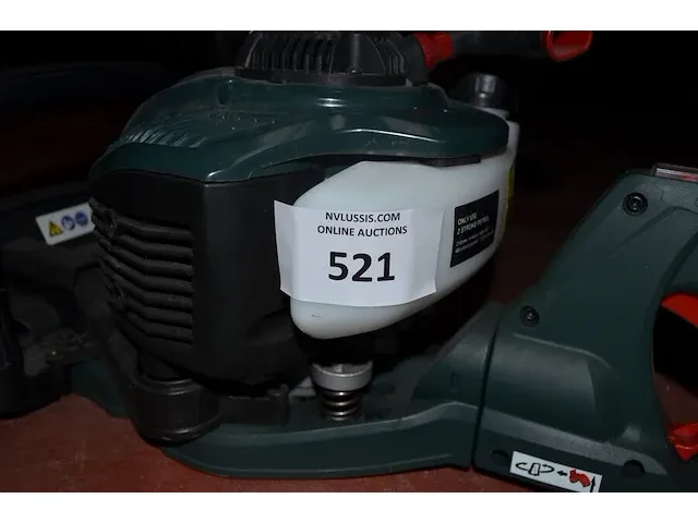 Motor heggeschaar powerplus powpg30110 22,2cc (zonder bougie) - afbeelding 2 van  8