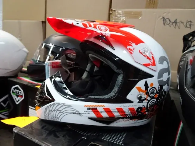 Motor helm aprila - afbeelding 2 van  4