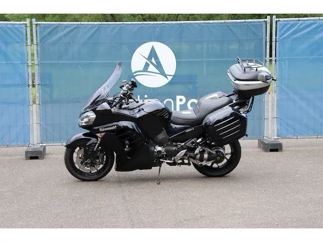 Motor kawasaki gtr1400 benzine 2012 (marge) - afbeelding 1 van  1