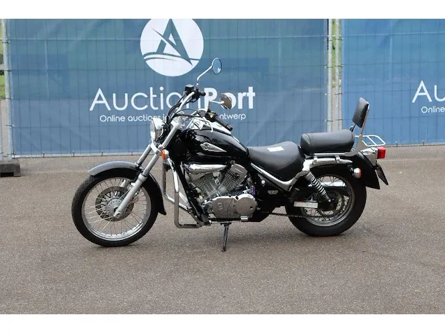 Motor suzuki vl250 intruder benzine (marge) - afbeelding 1 van  1