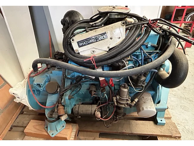 Motor van boot omc externe motor - afbeelding 1 van  11
