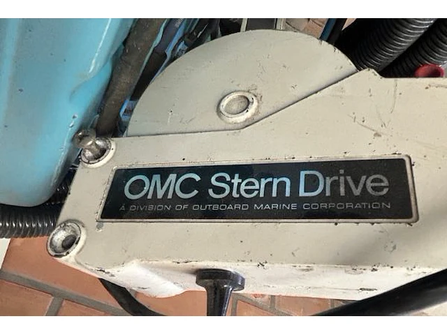 Motor van boot omc externe motor - afbeelding 6 van  11