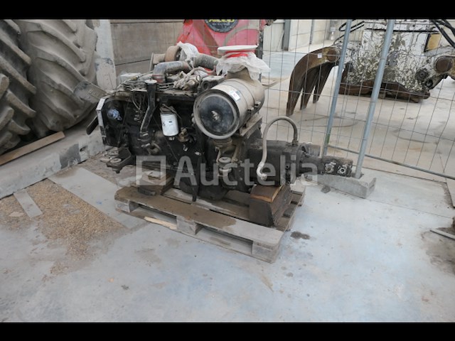 Motor voor case 1088 case 6t-590 - afbeelding 1 van  9