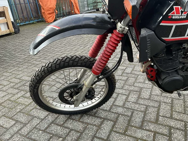 Motor yamaha xt 350 - afbeelding 14 van  18