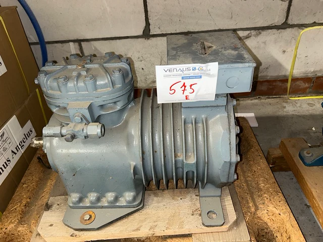 Motor - afbeelding 1 van  4