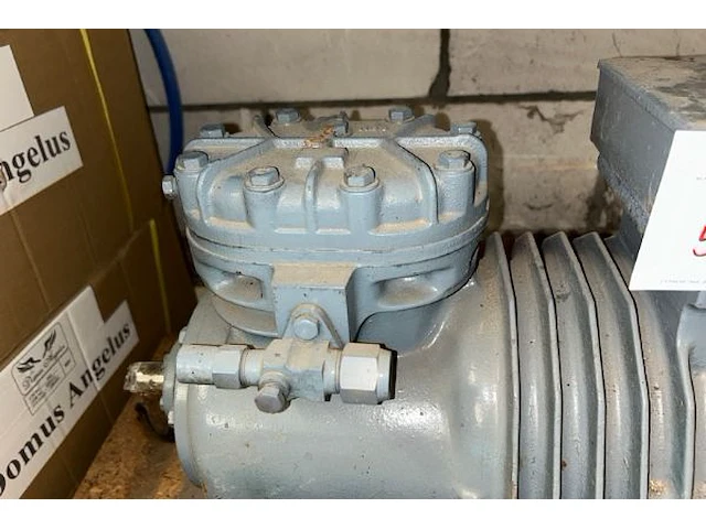 Motor - afbeelding 2 van  4