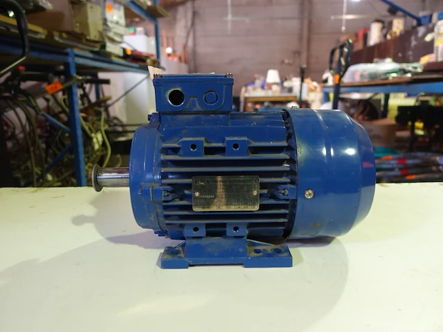 Motor - afbeelding 1 van  3