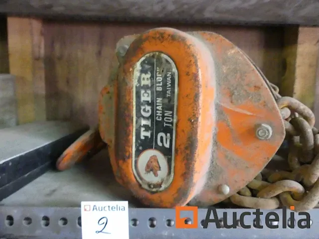 Motoren elektrische, rekken, werkbank hout, rekken inhoud - afbeelding 10 van  18