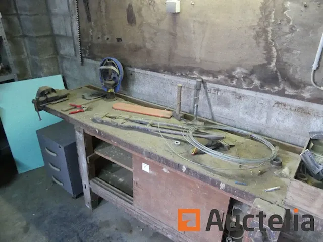Motoren elektrische, rekken, werkbank hout, rekken inhoud - afbeelding 12 van  18