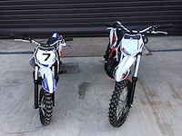 Motorfiets (2x) - afbeelding 9 van  16