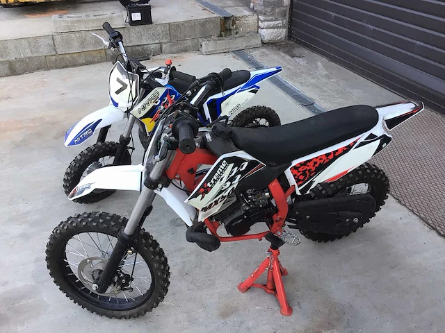 Motorfiets (2x) - afbeelding 10 van  16