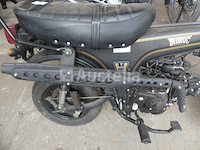 Motorfiets 50cc bluroc motorfietsen erfgoed 50(vin: yappb5a24m0000244) - afbeelding 12 van  16