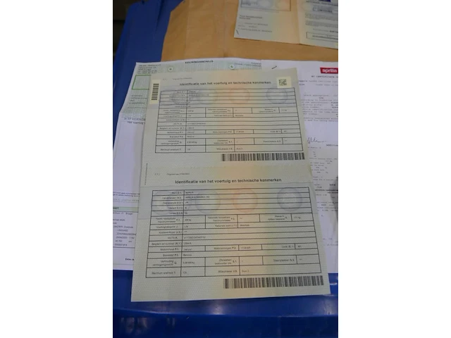 Motorfiets aprilia scarabeo 250 (2008 / zd4 vrb 002 8s 006 426) - afbeelding 6 van  15