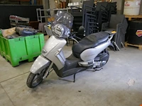 Motorfiets aprilia scarabeo 250 (2008 / zd4 vrb 002 8s 006 426) - afbeelding 1 van  15