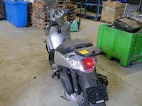 Motorfiets aprilia scarabeo 250 (2008 / zd4 vrb 002 8s 006 426) - afbeelding 9 van  15