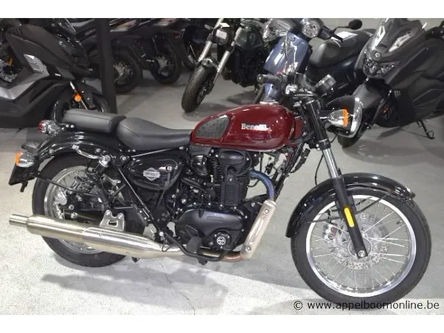 Motorfiets benelli imperiale 400, 374cm³, 15,5kw, 1ste inschr 28/02/23, 2560km, chassisnr zbnp09018nbd69788, kenteken i+ii, gelijkvormigheidsattest, 1sleutel - afbeelding 3 van  8