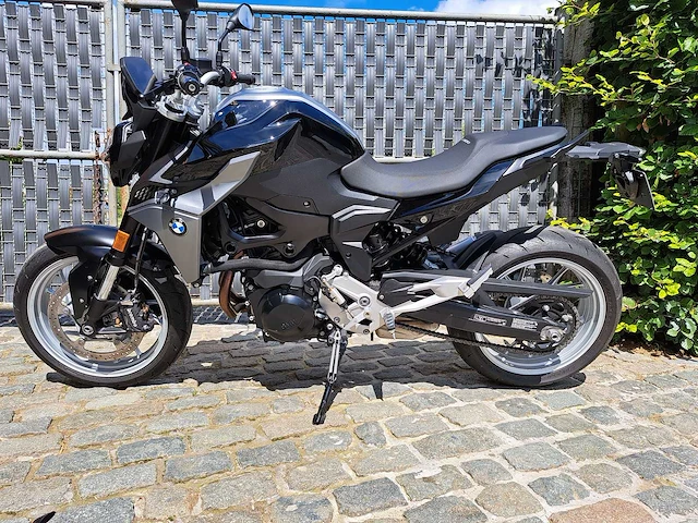 Motorfiets bmw f900r black storm metallic , 2023 - afbeelding 1 van  8