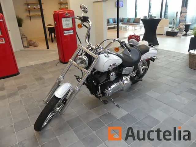 Motorfiets harley davidson fxdwg (2007-21.158 km) - afbeelding 1 van  22