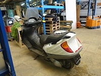 Motorfiets honda - afbeelding 9 van  9