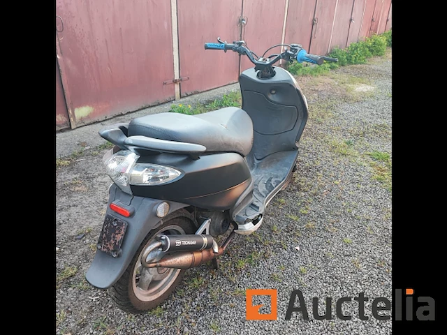Motorfiets piaggio - afbeelding 4 van  10