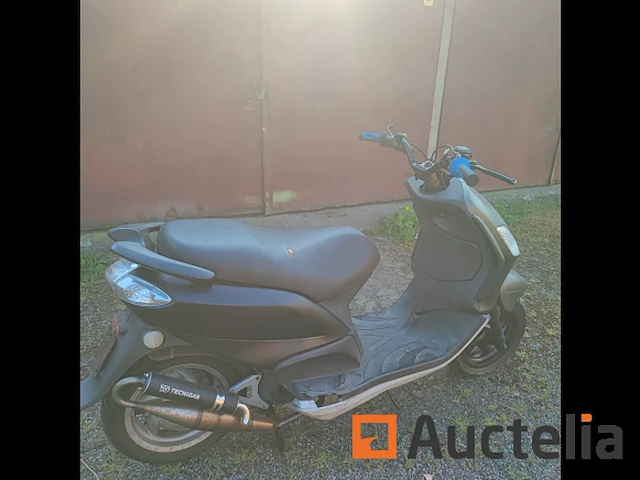 Motorfiets piaggio - afbeelding 5 van  10